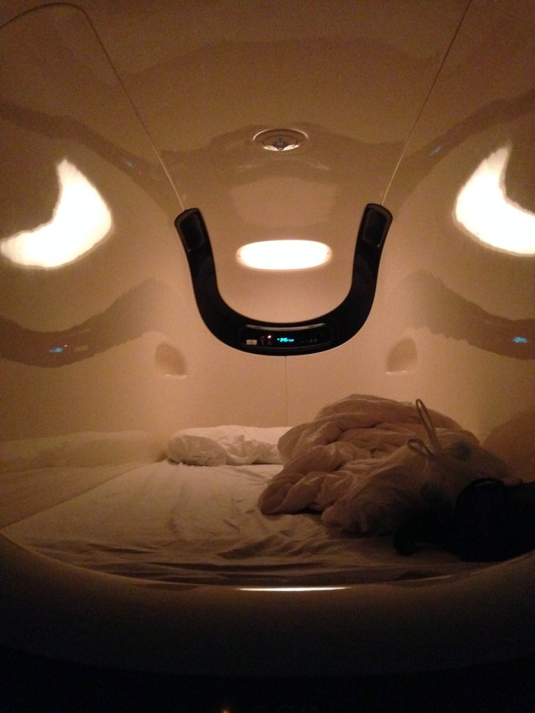 ninehours capsule hotel japon