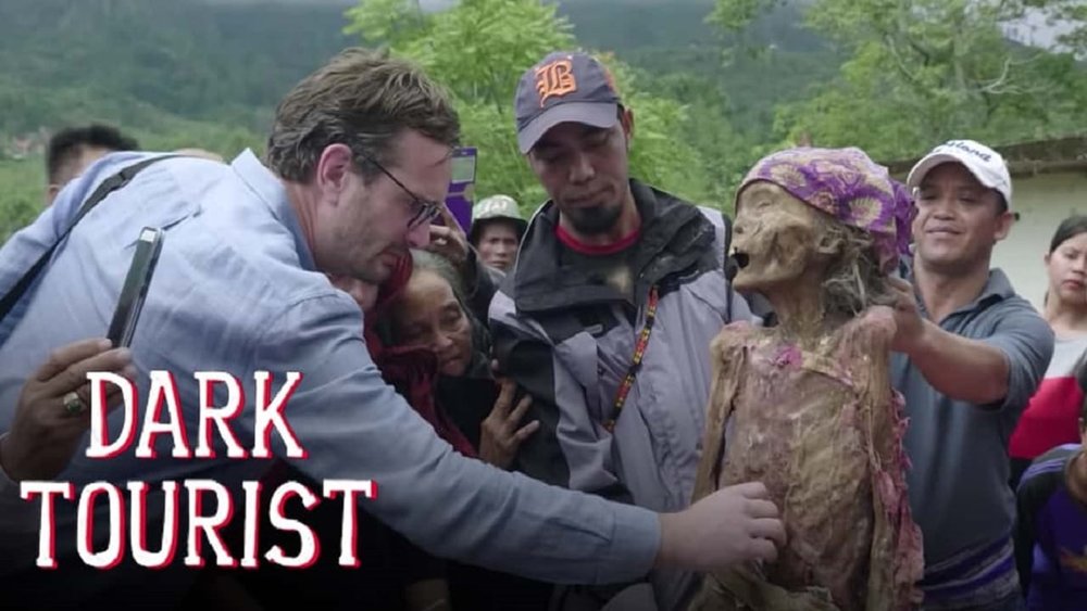 serie netflix voyage dark tourist