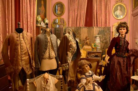 musée insolite costume avallon